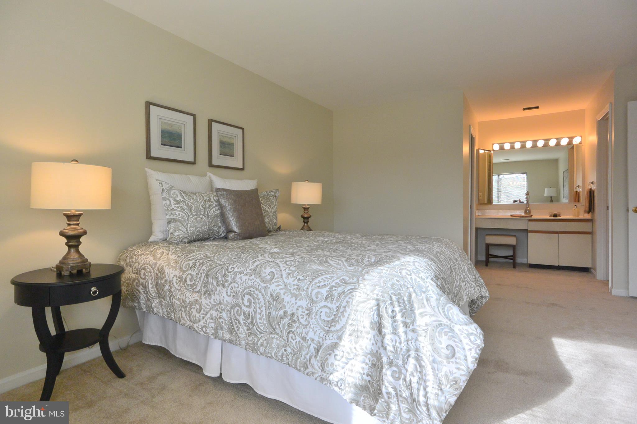 LEE OAKS - Residential