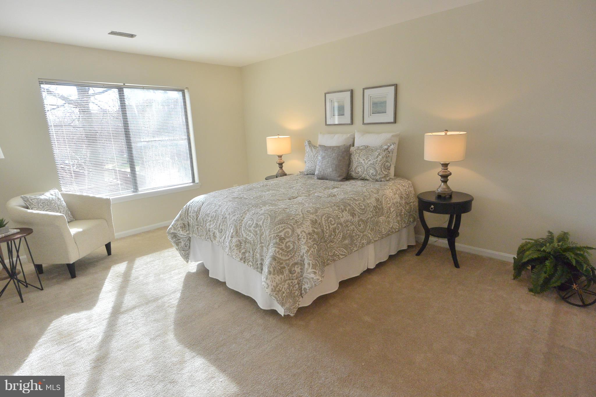 LEE OAKS - Residential