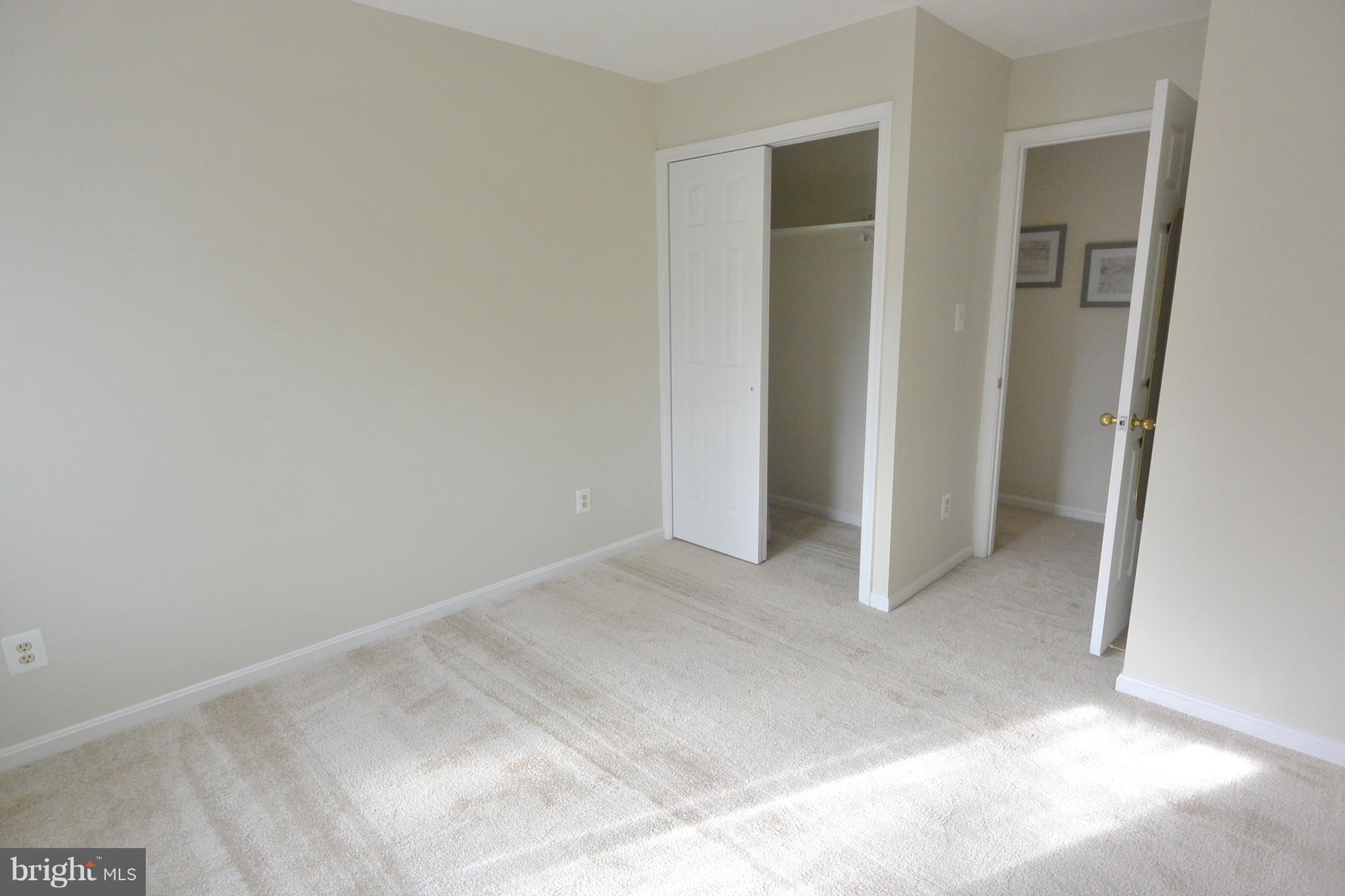 LEE OAKS - Residential