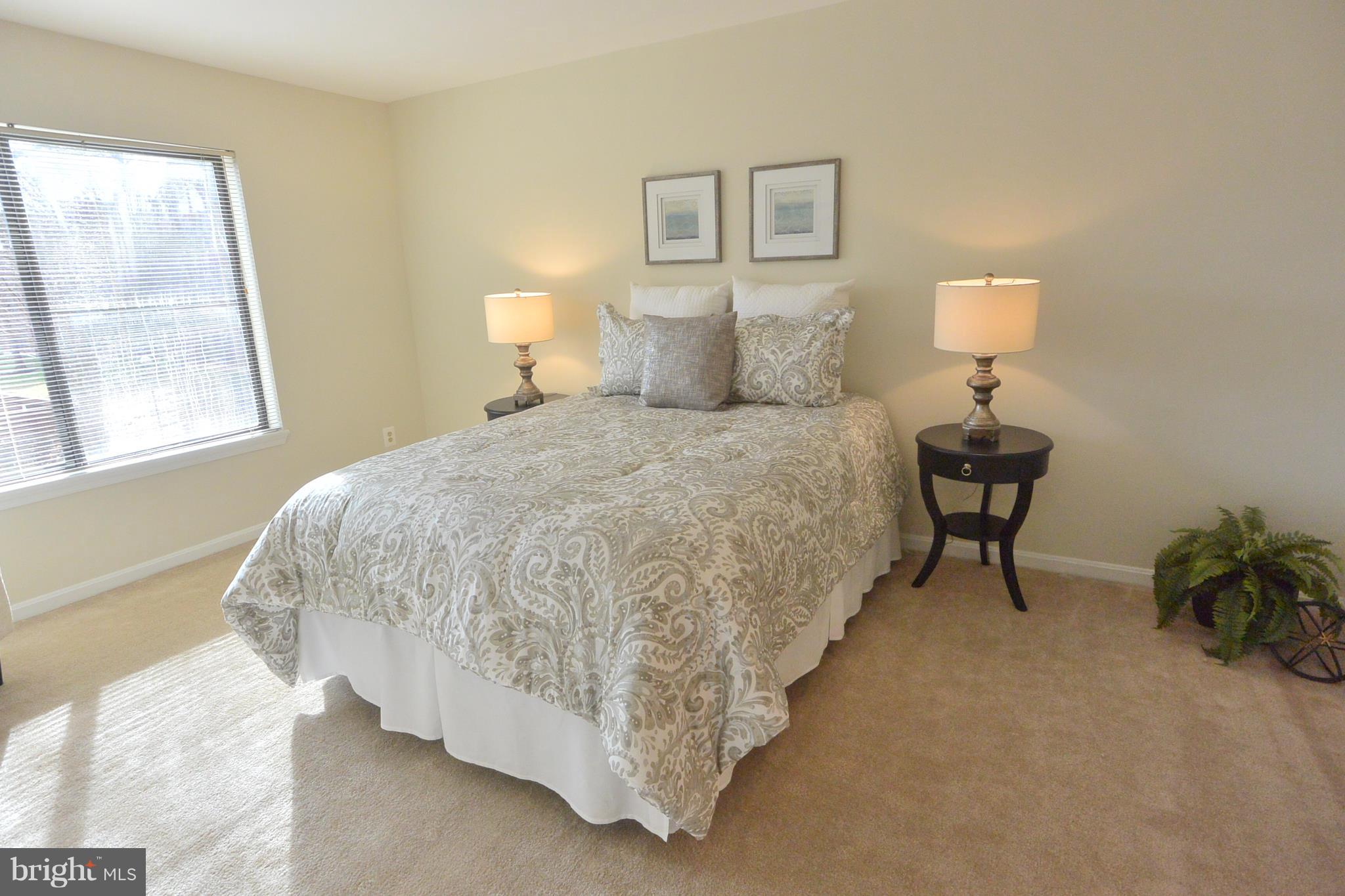 LEE OAKS - Residential