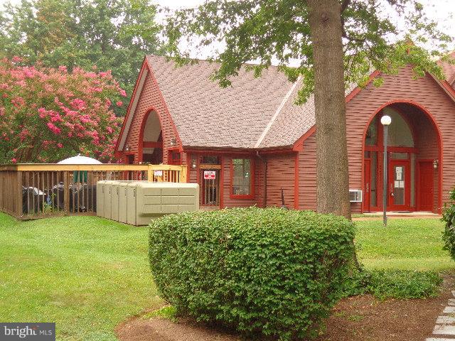 LEE OAKS - Residential