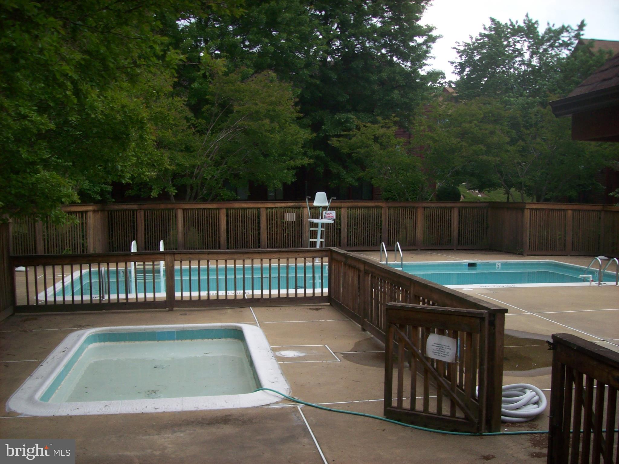 LEE OAKS - Residential