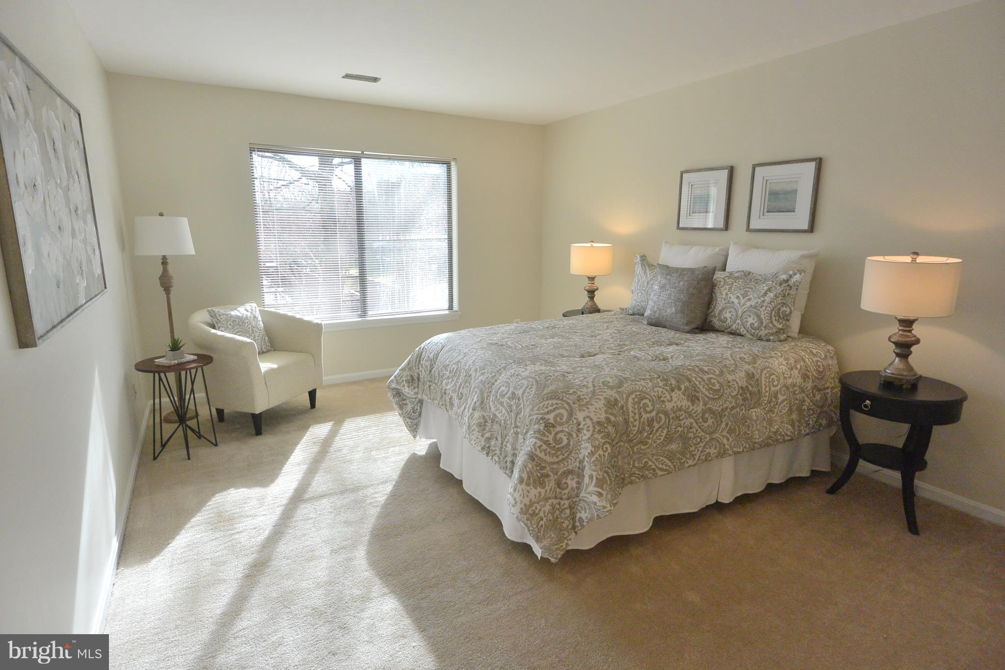 LEE OAKS - Residential