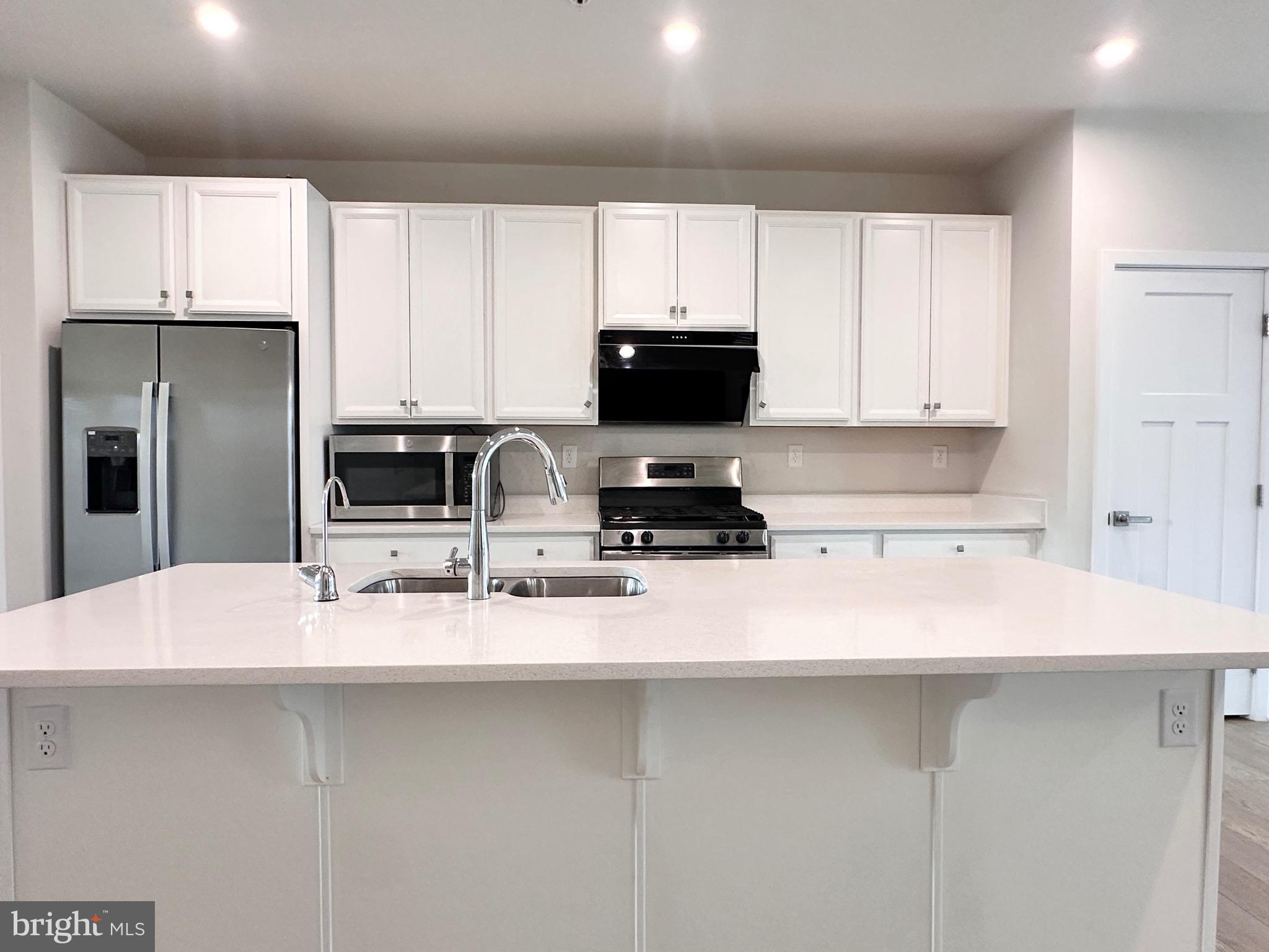 ASHBOURNE MEADOWS - Residential