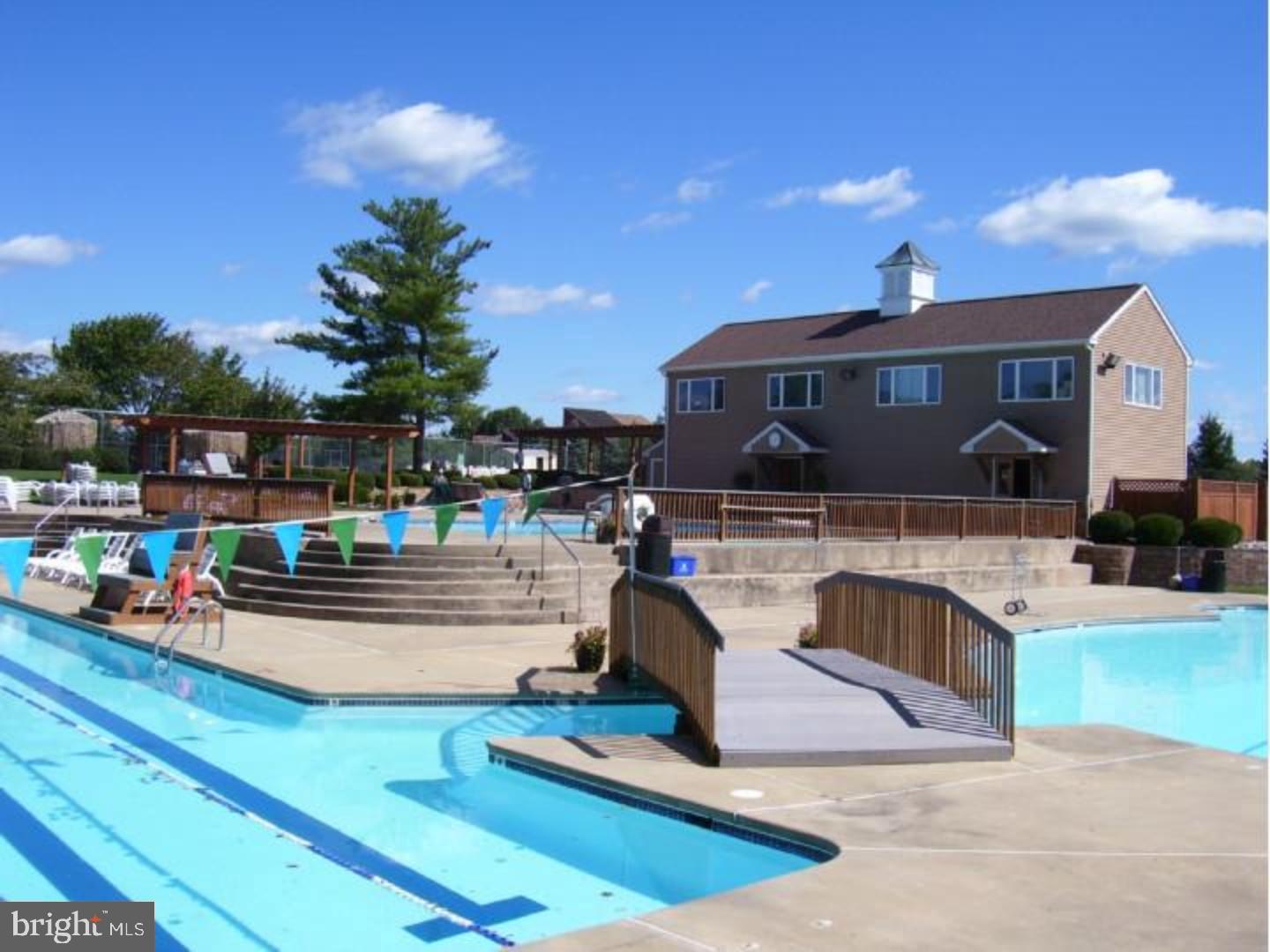VILLAGE II - Residential Lease