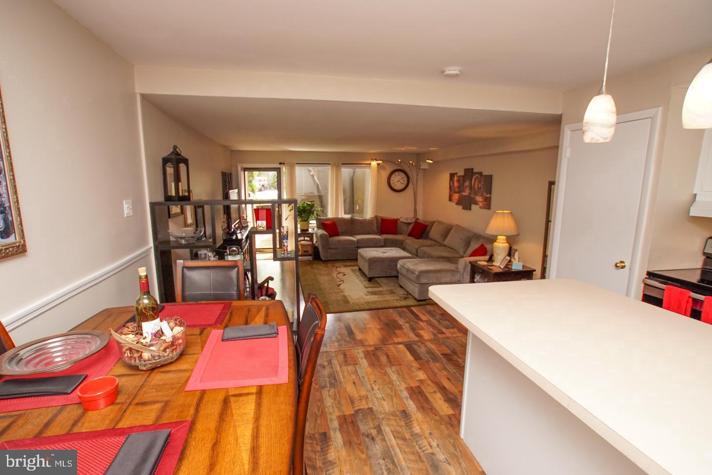VILLAGE II - Residential Lease