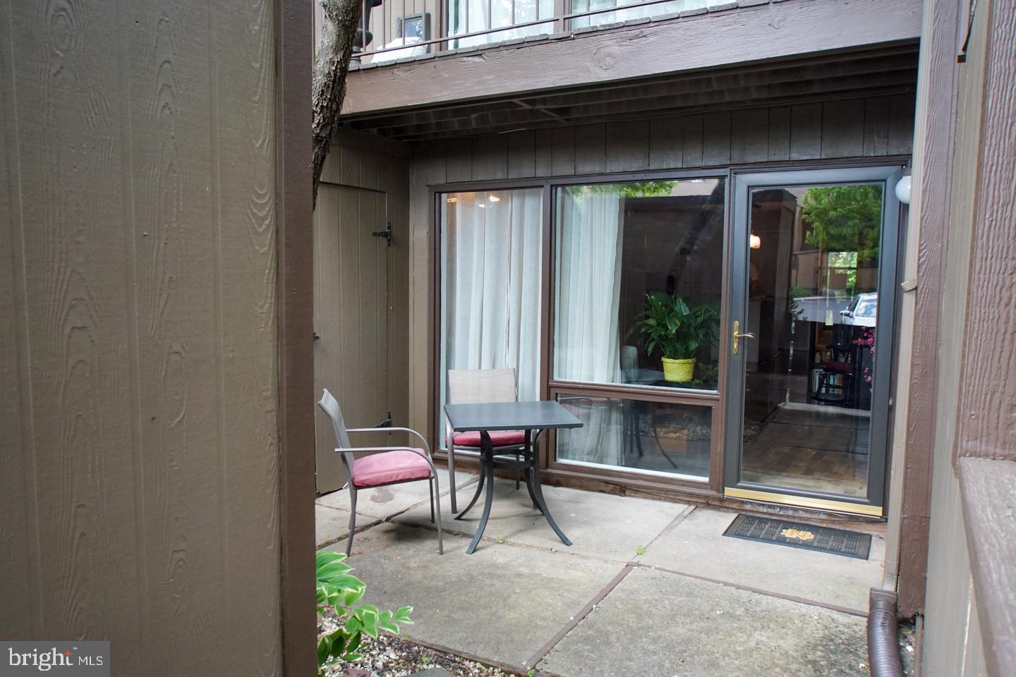 VILLAGE II - Residential Lease