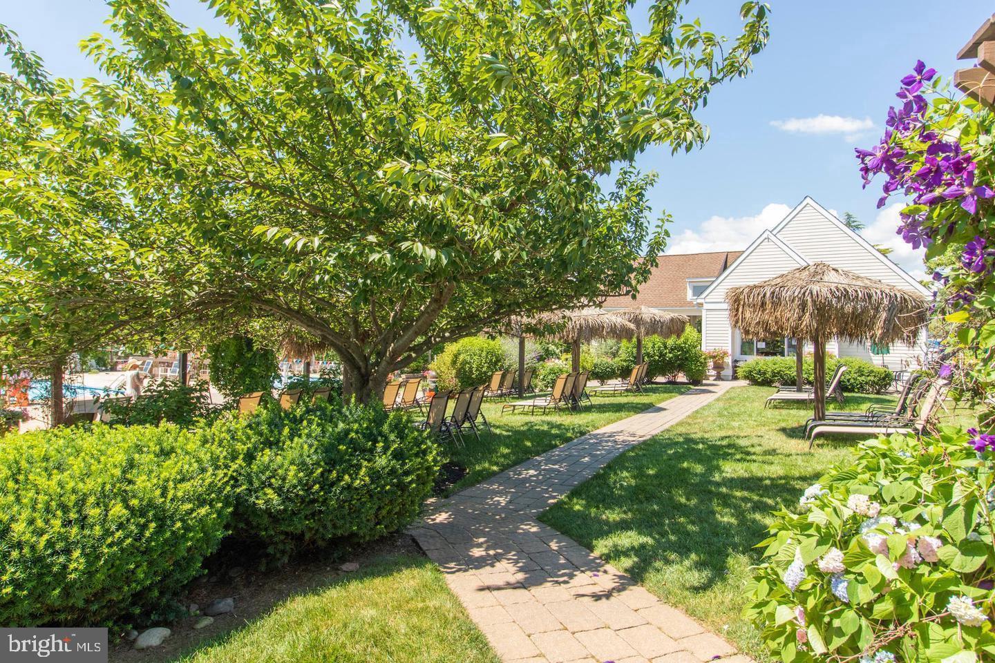 VILLAGE II - Residential Lease