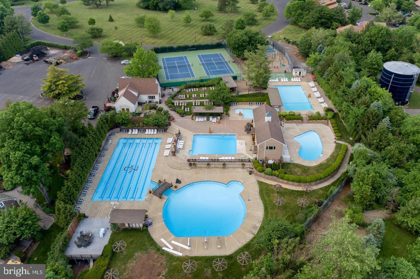 VILLAGE II - Residential Lease