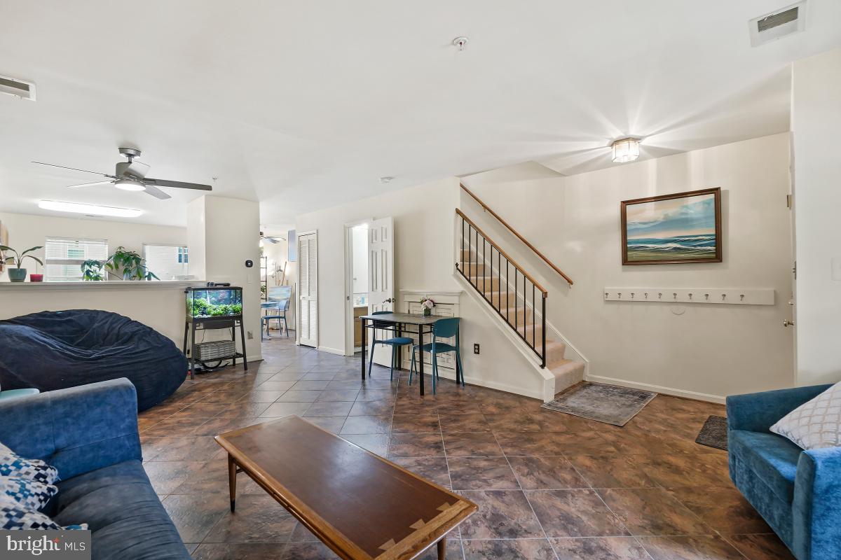 CEDAR GROVE AT CROFTON - Residential