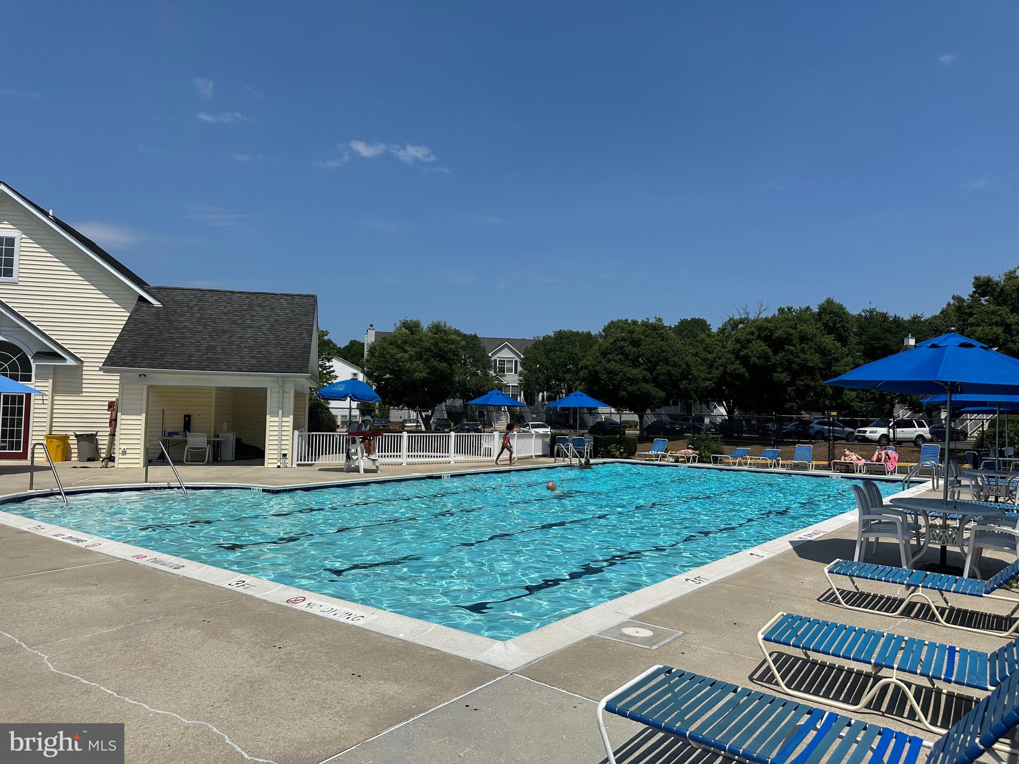 CEDAR GROVE AT CROFTON - Residential