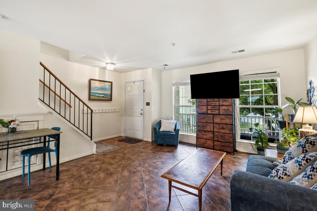 CEDAR GROVE AT CROFTON - Residential