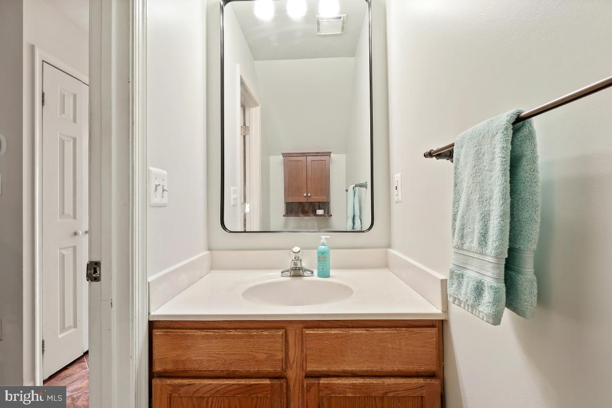 CEDAR GROVE AT CROFTON - Residential