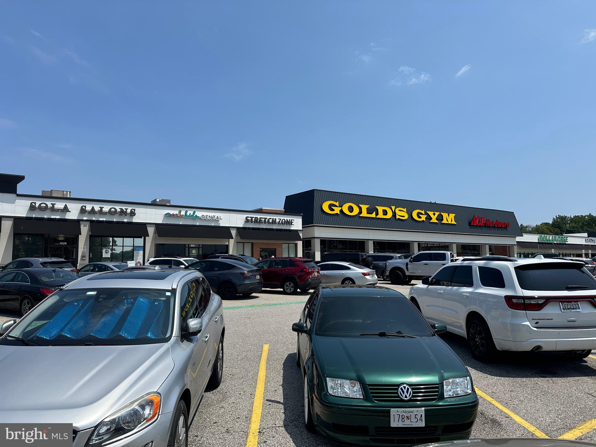 CEDAR GROVE AT CROFTON - Residential