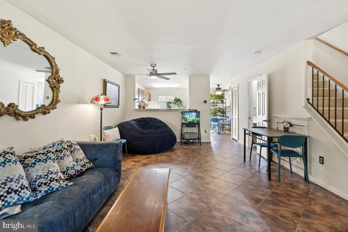 CEDAR GROVE AT CROFTON - Residential