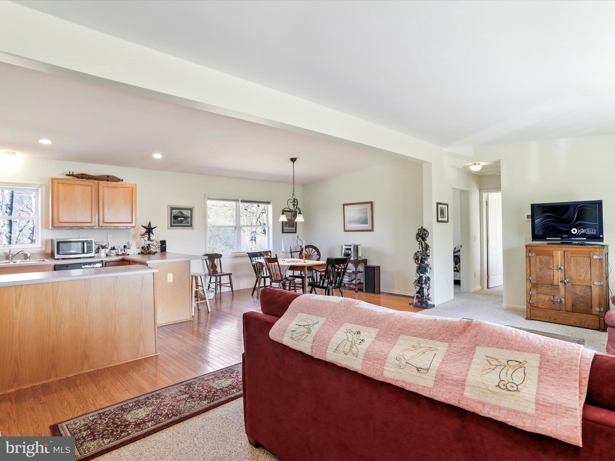 HILLCREST ESTATES - Residential