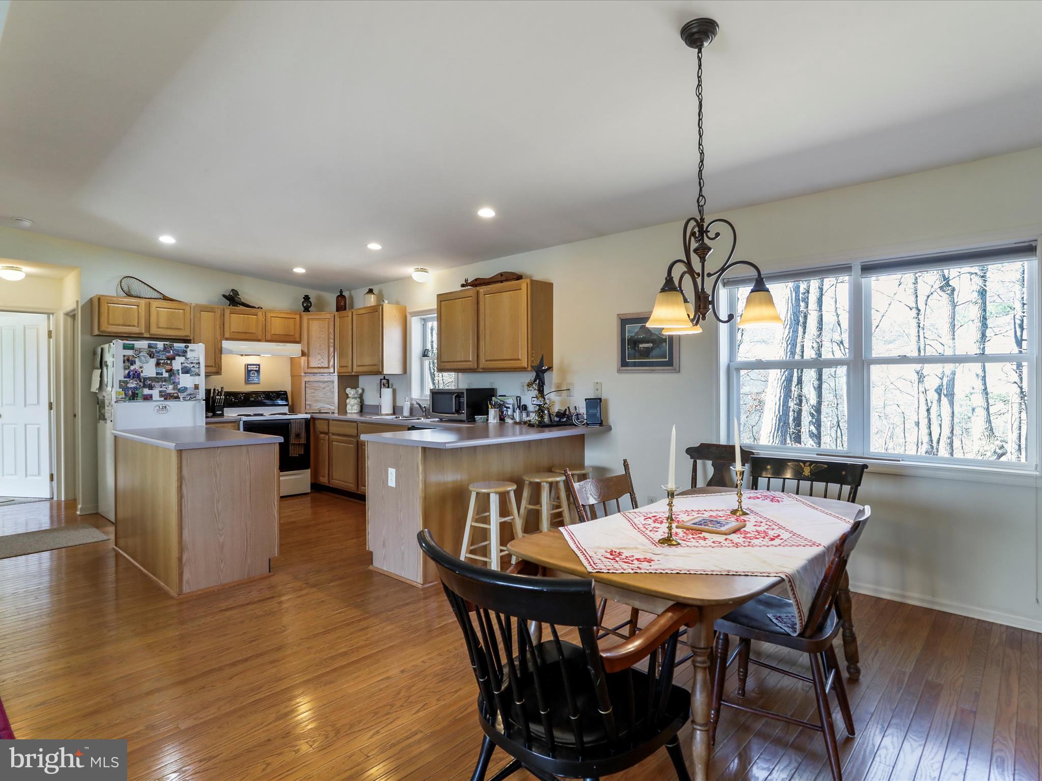 HILLCREST ESTATES - Residential