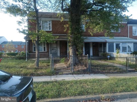 Photo of 616 Cheraton Road, BALTIMORE, MD 21225 (MLS # MDBA2186382)