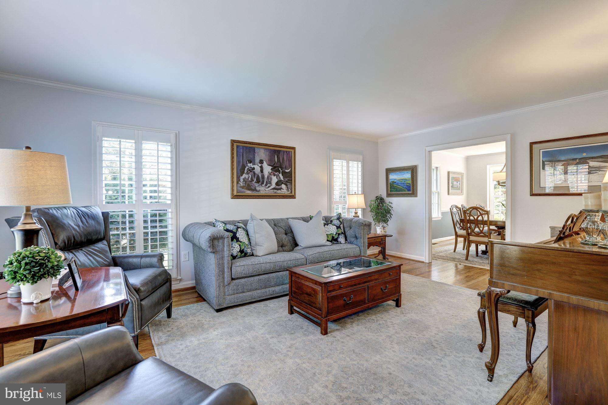 GLEN OAKS - Residential