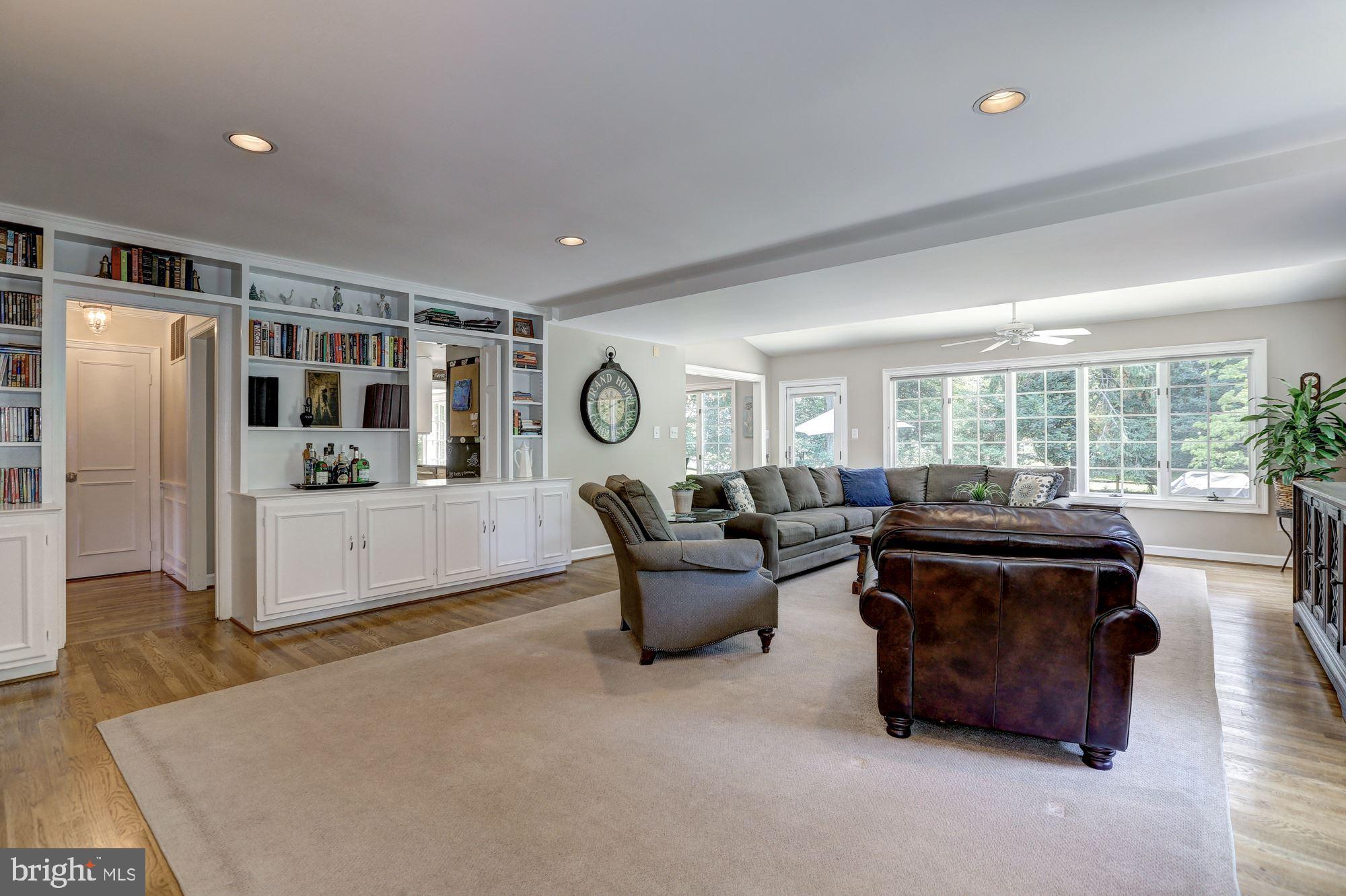 GLEN OAKS - Residential