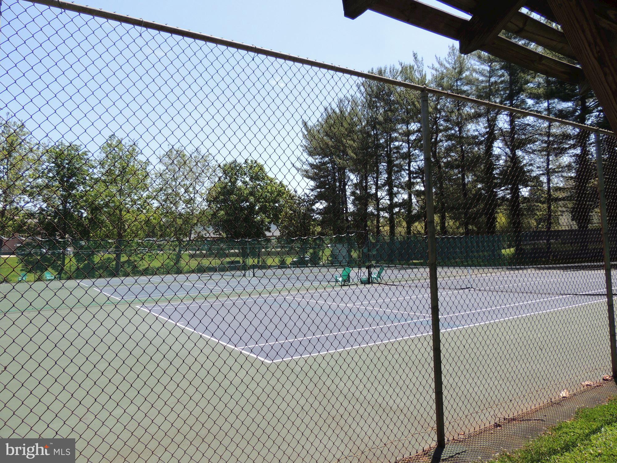 GLEN OAKS - Residential