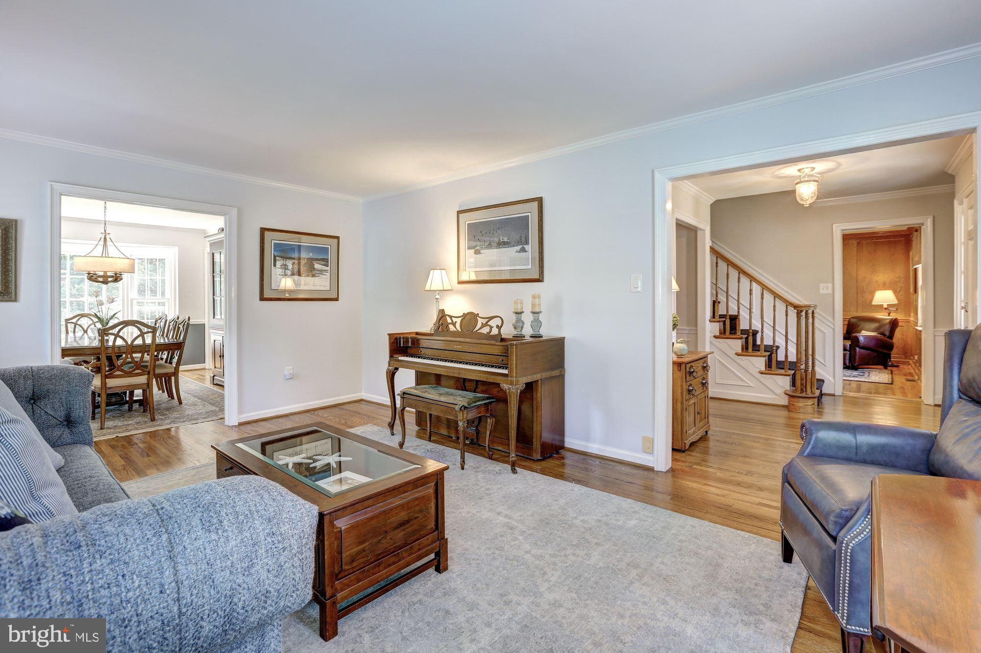 GLEN OAKS - Residential