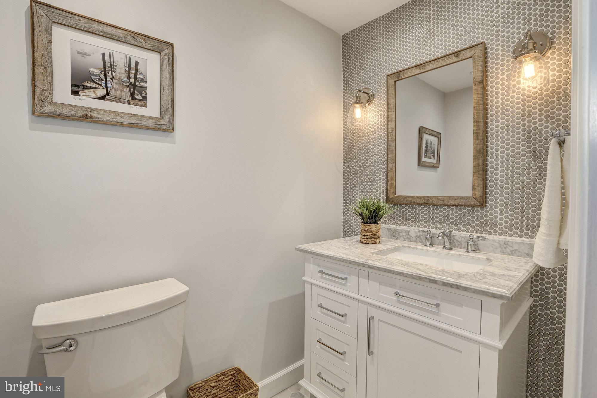 GLEN OAKS - Residential