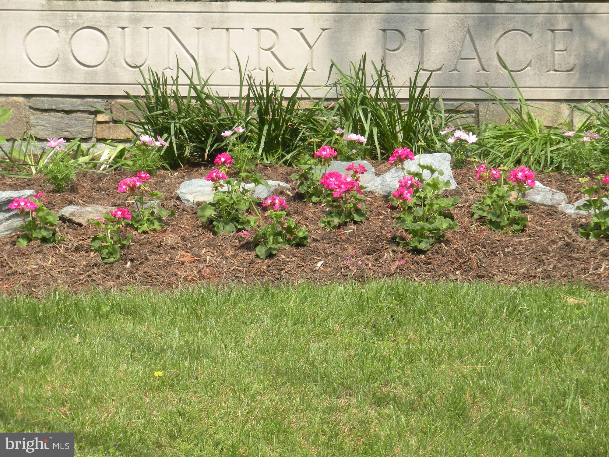 GLEN OAKS - Residential