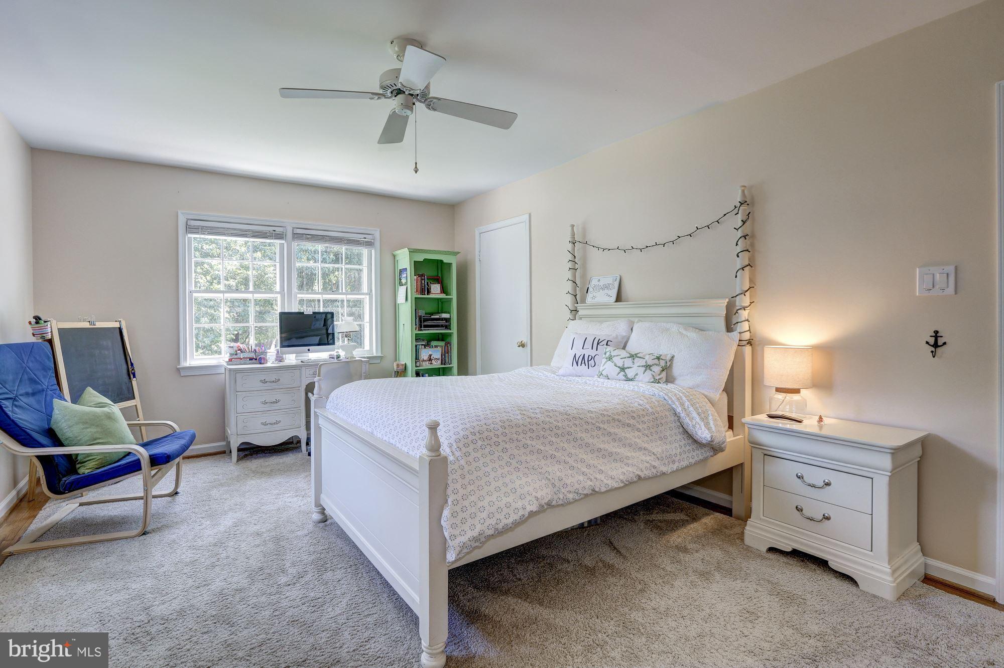 GLEN OAKS - Residential