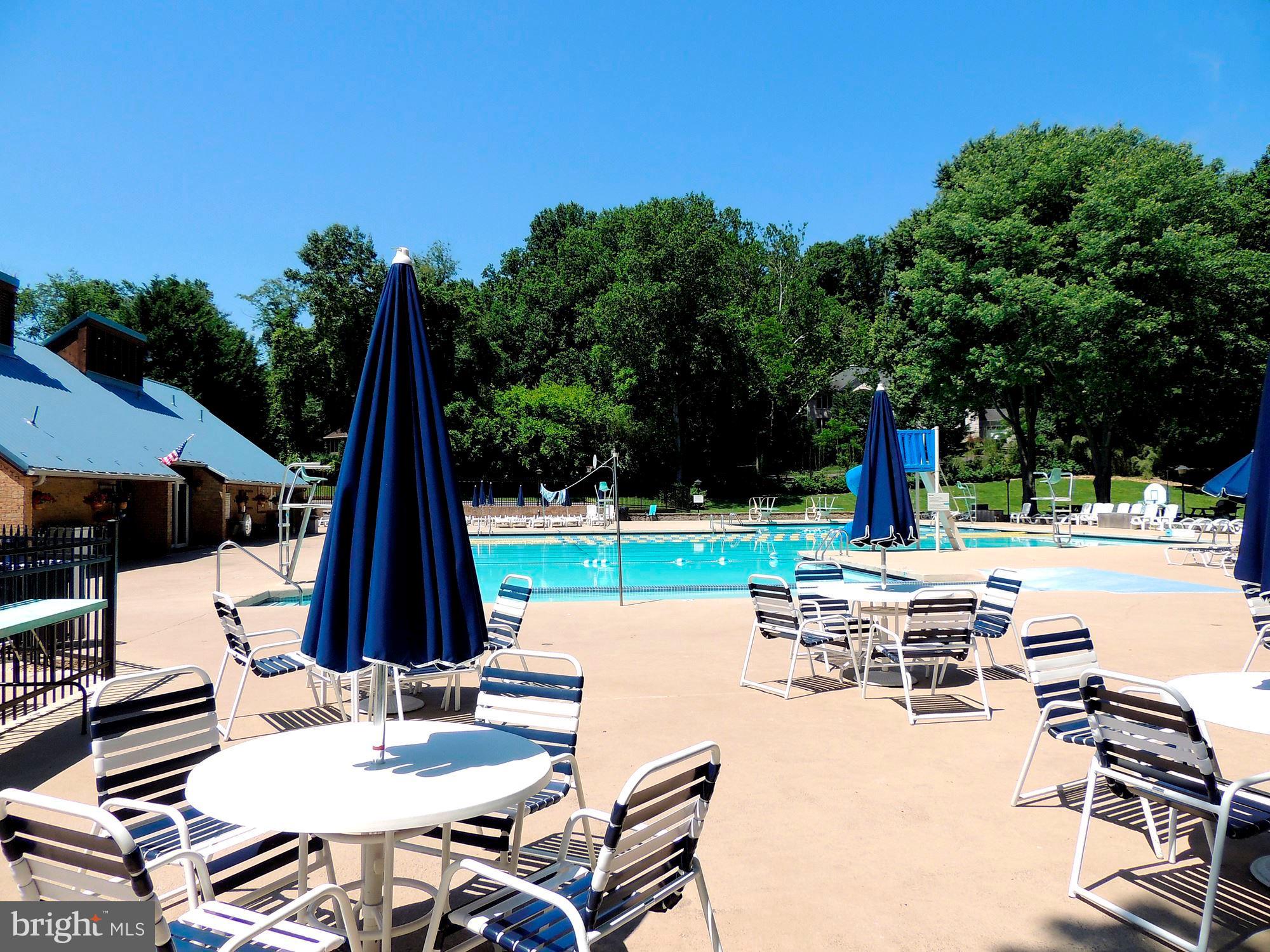 GLEN OAKS - Residential