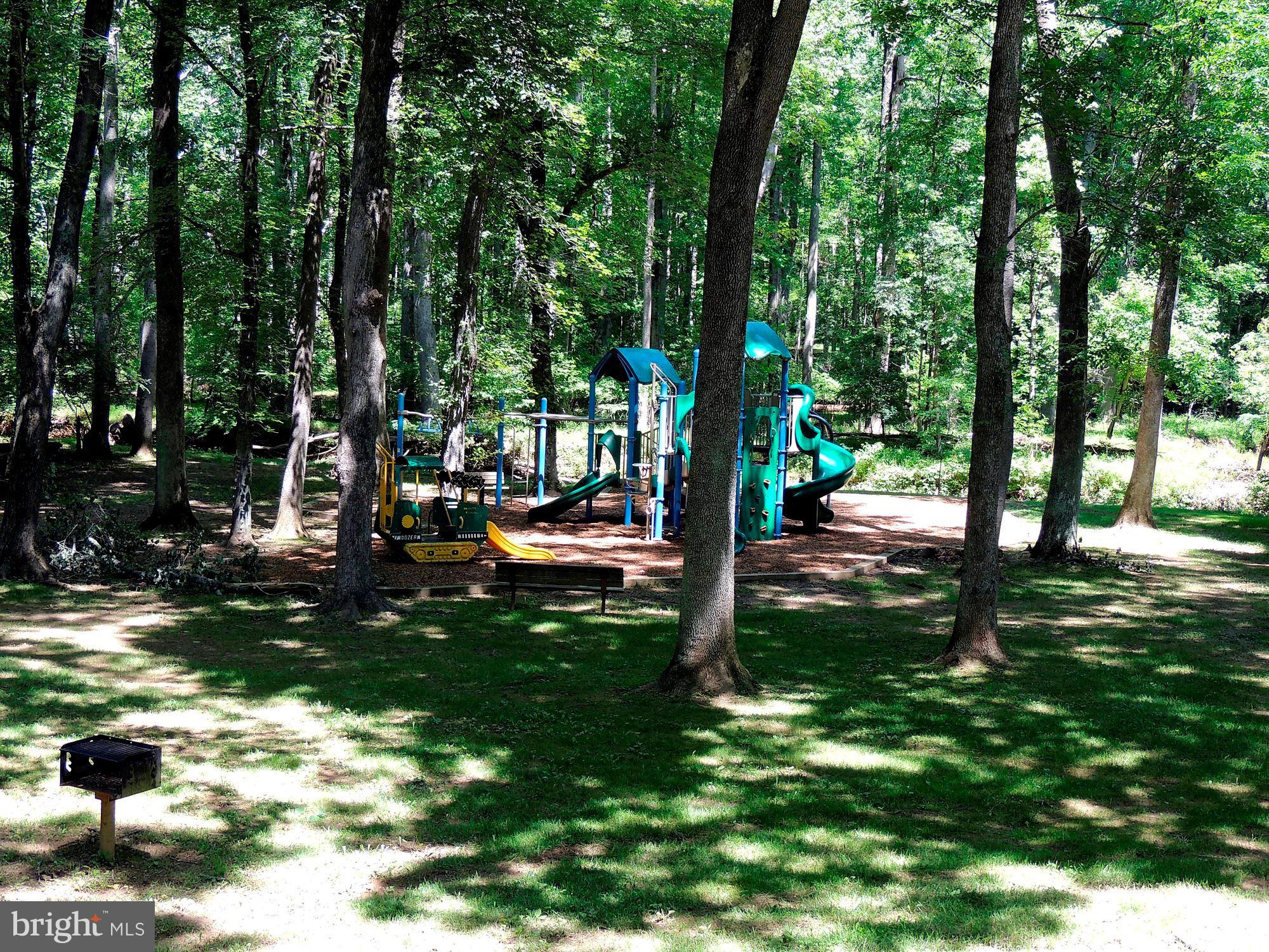 GLEN OAKS - Residential