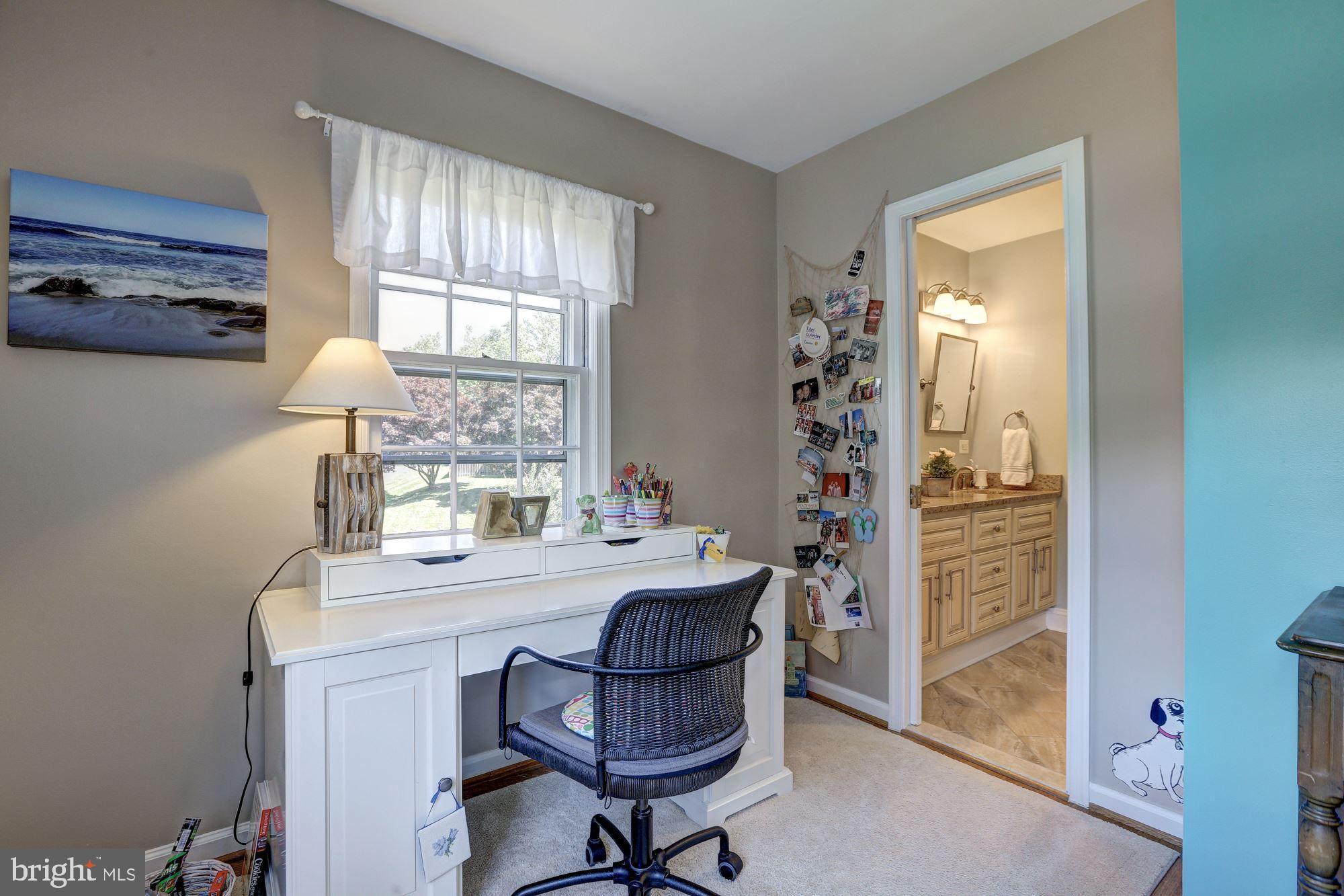 GLEN OAKS - Residential