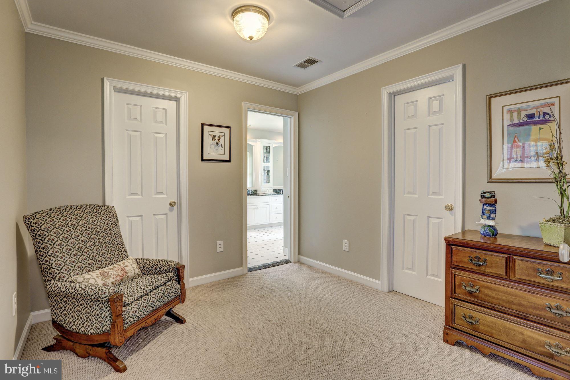 GLEN OAKS - Residential