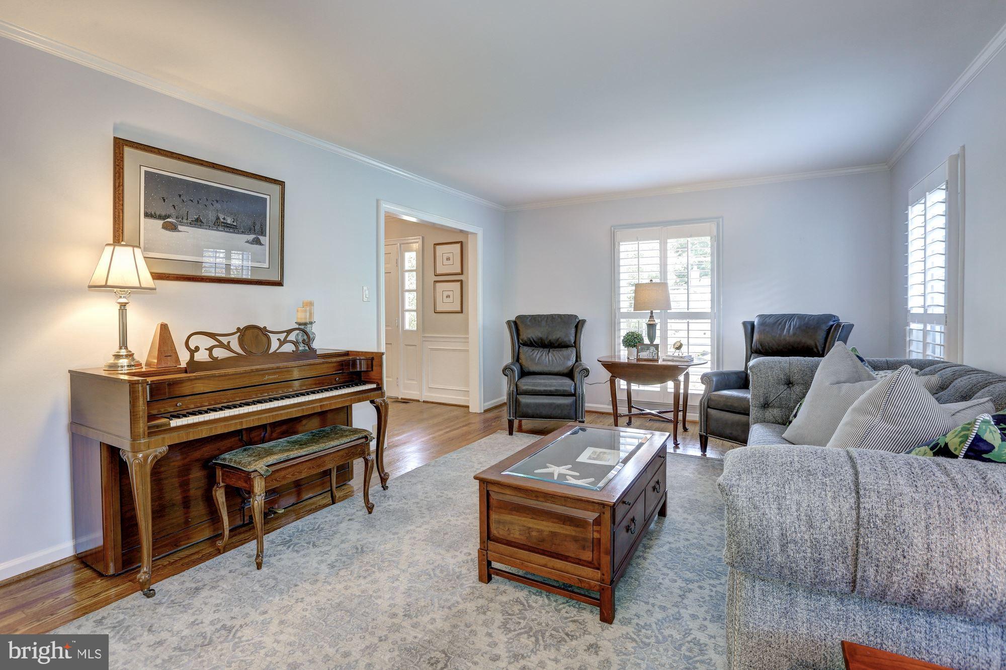 GLEN OAKS - Residential