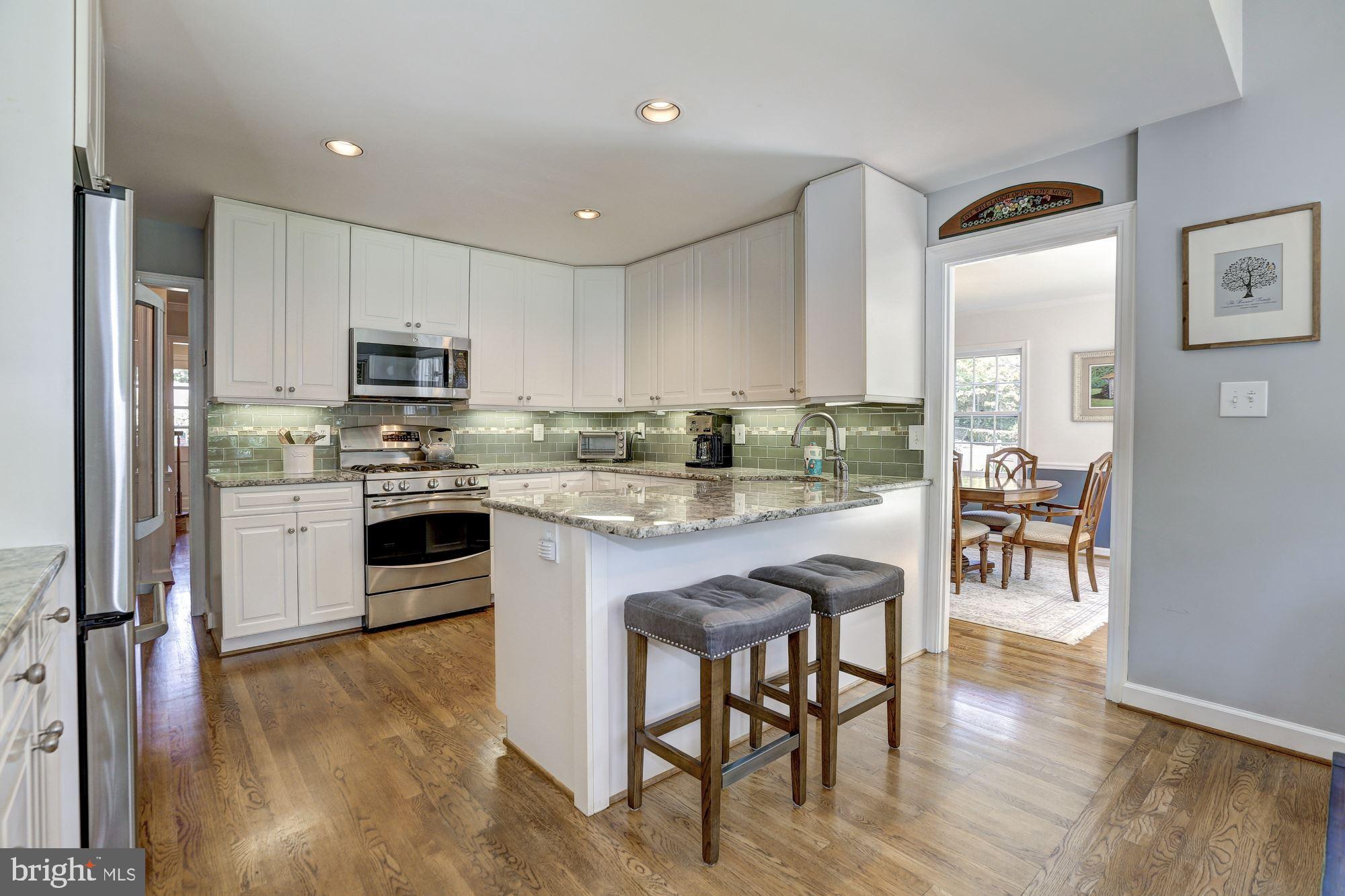 GLEN OAKS - Residential