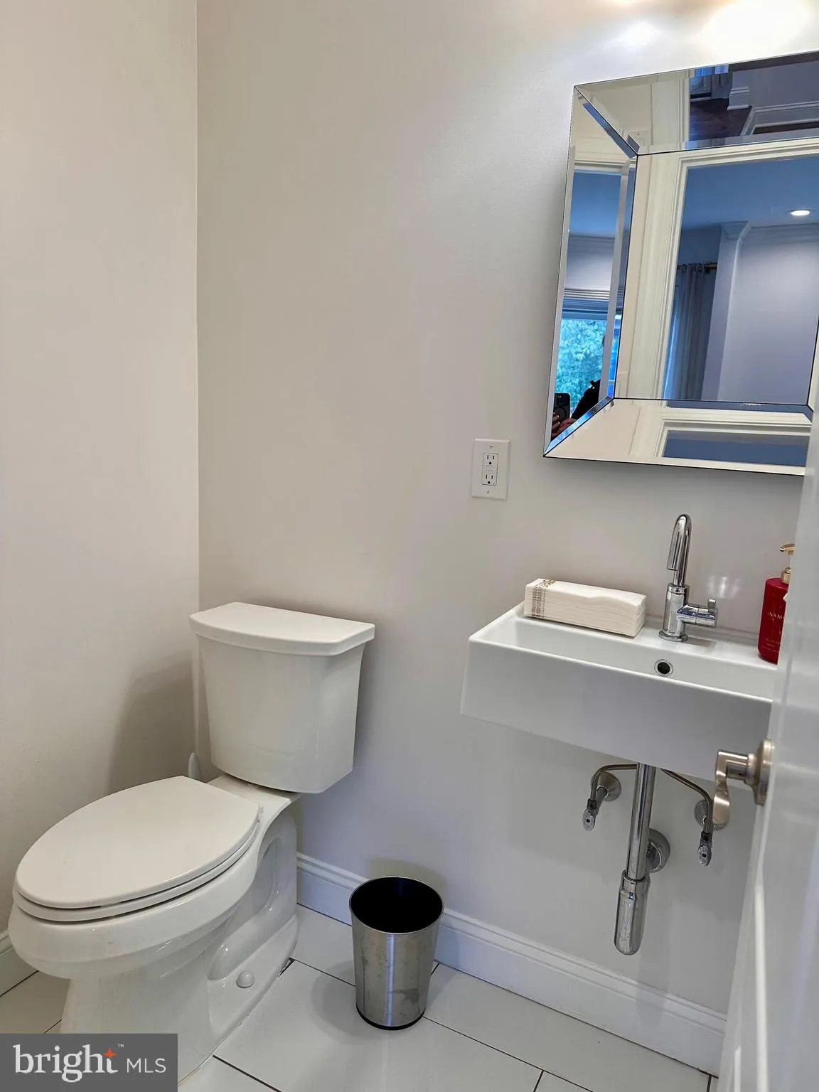 Cherry Hill, New Jersey 08003, United States, 3 Bedrooms Bedrooms, ,3 BathroomsBathrooms,Residential,Pending,5736