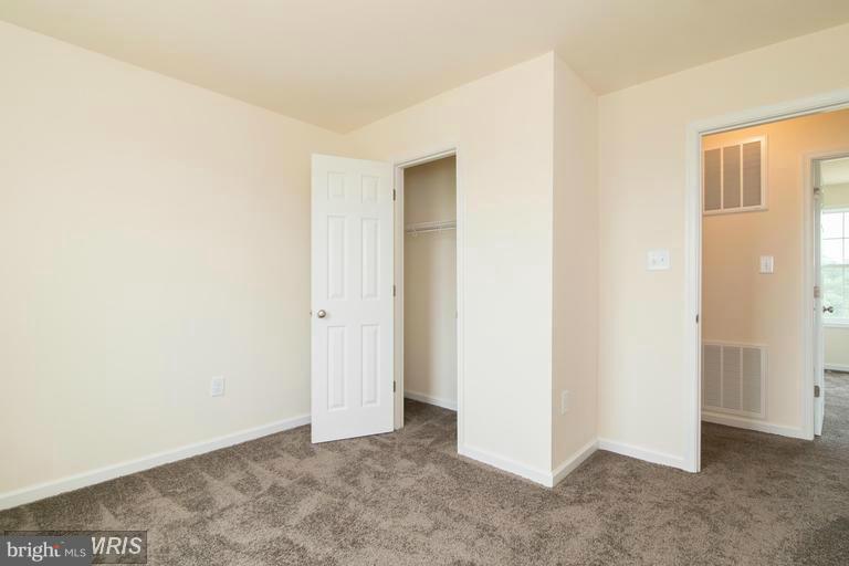 BOYDS CROSSING - Residential