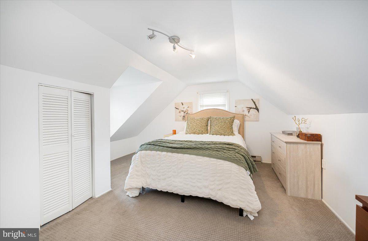 RANDALLSTOWN - Residential