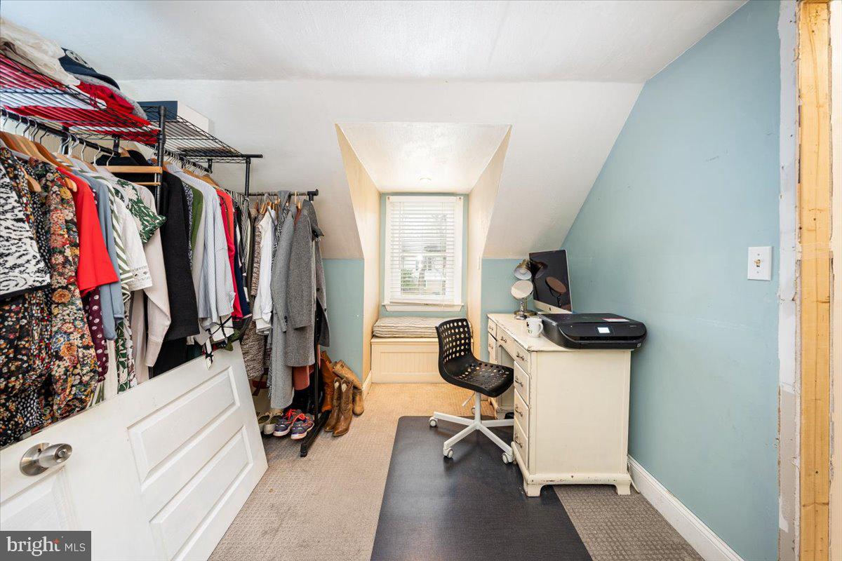 RANDALLSTOWN - Residential