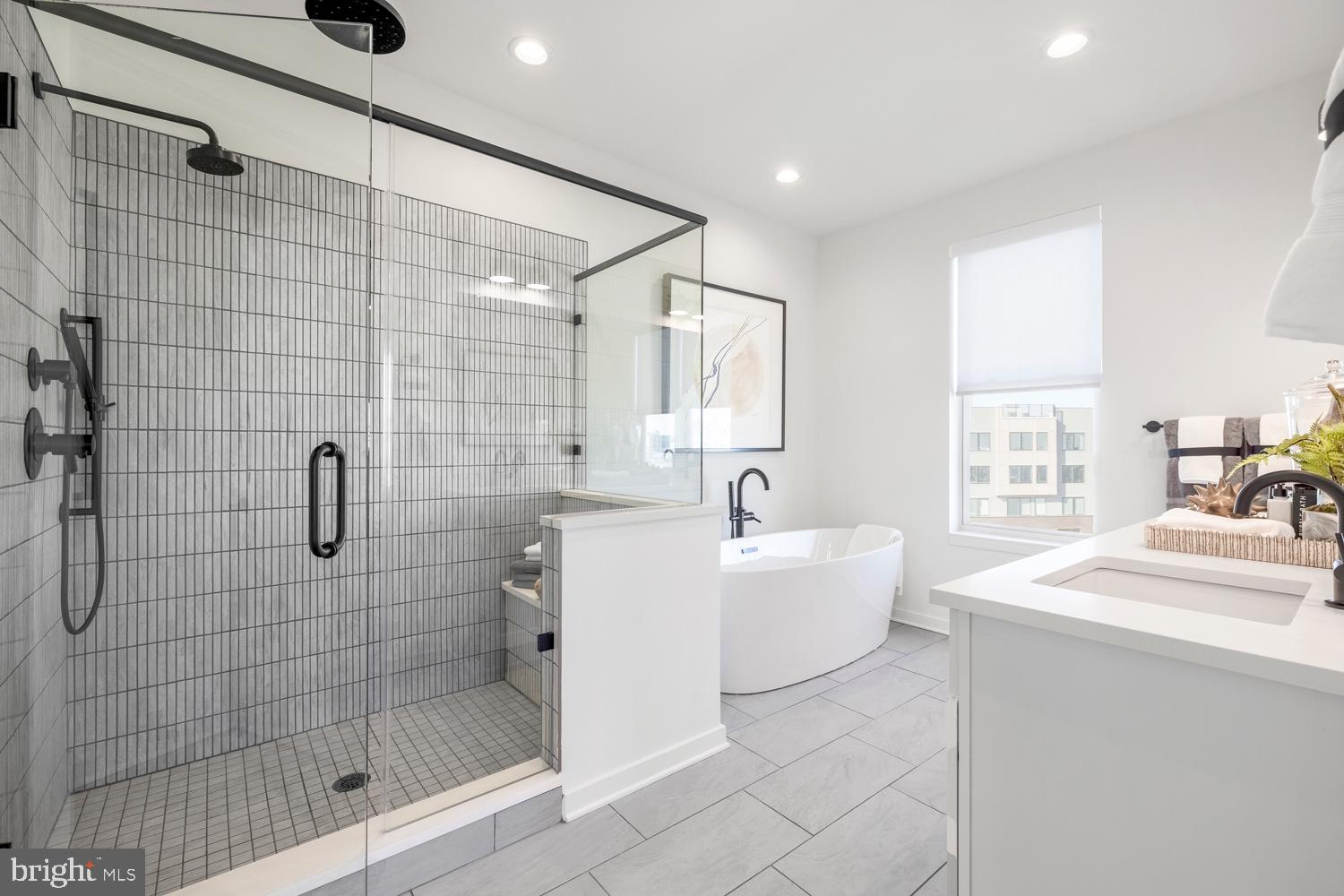 NORTHBANK - Residential