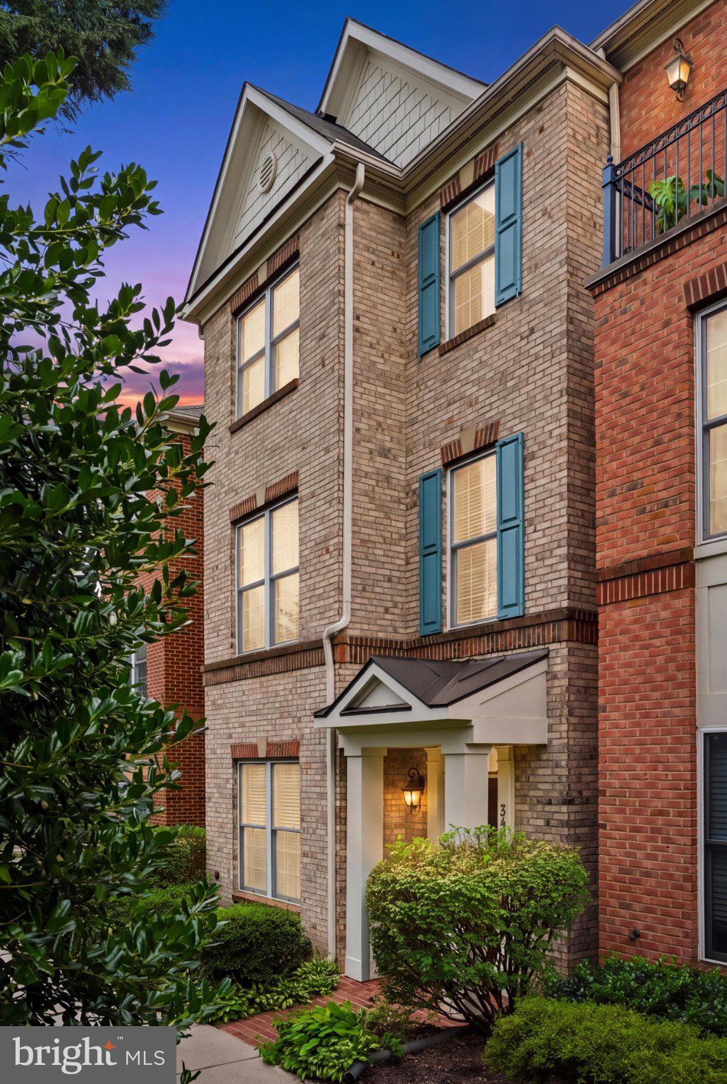 399 SPRING STREET