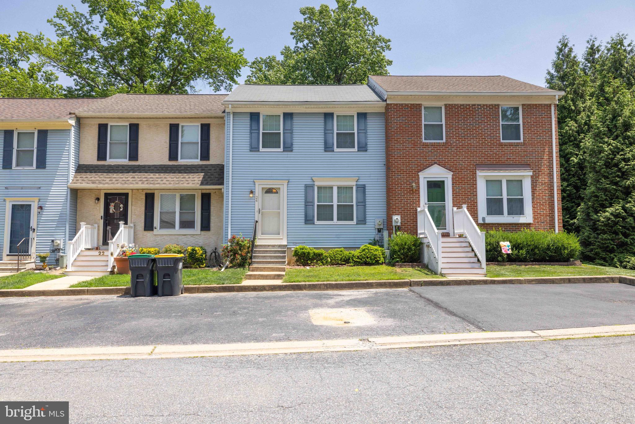 Photo 1 of 23 — 24 CAROLINA COURT, WILMINGTON, DE 19808