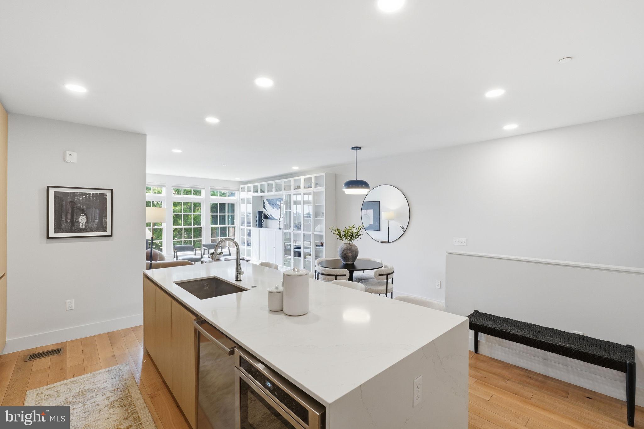 1309 E STREET SE 20