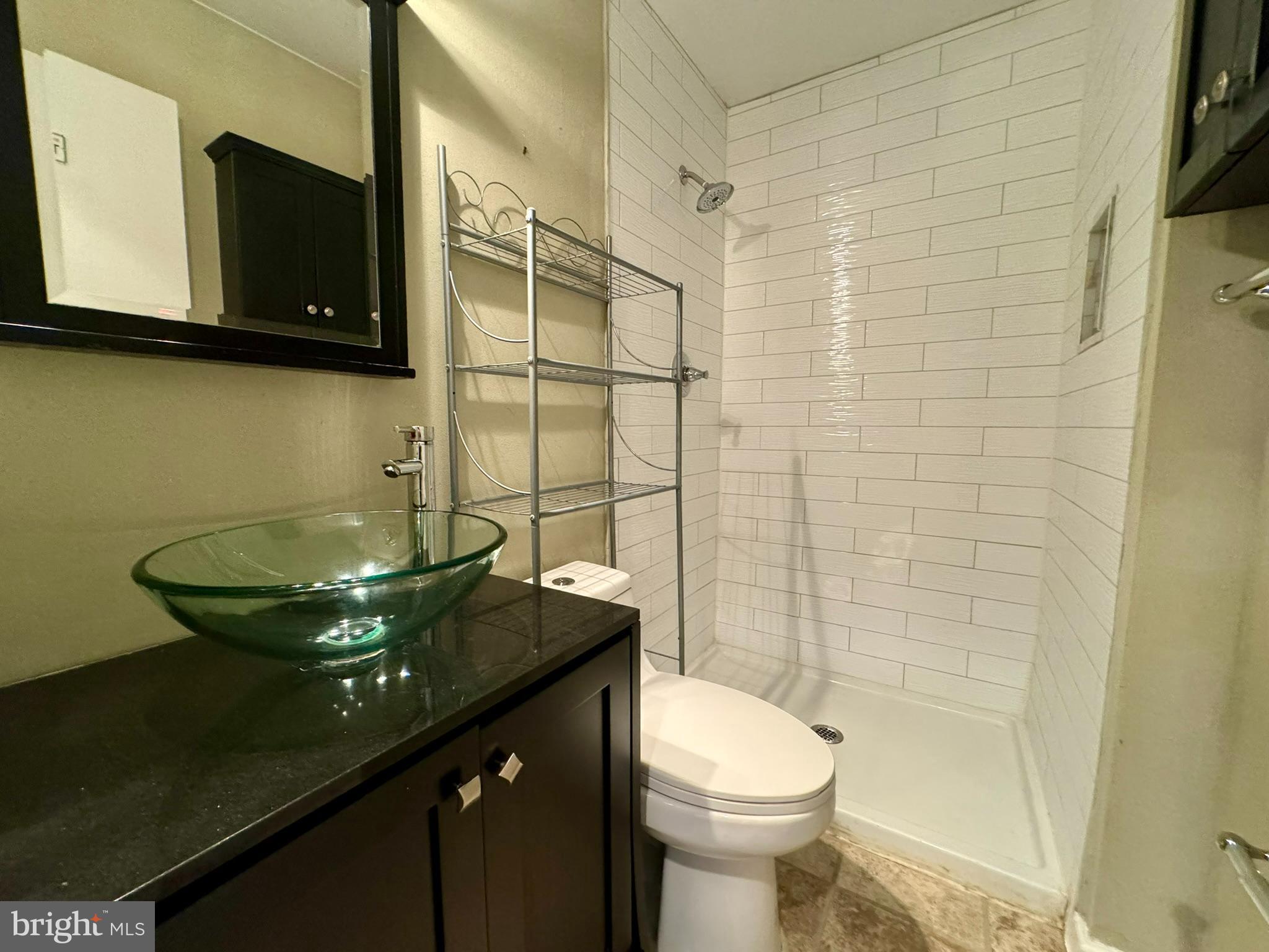 CHRISTOPHER COURT - Residential