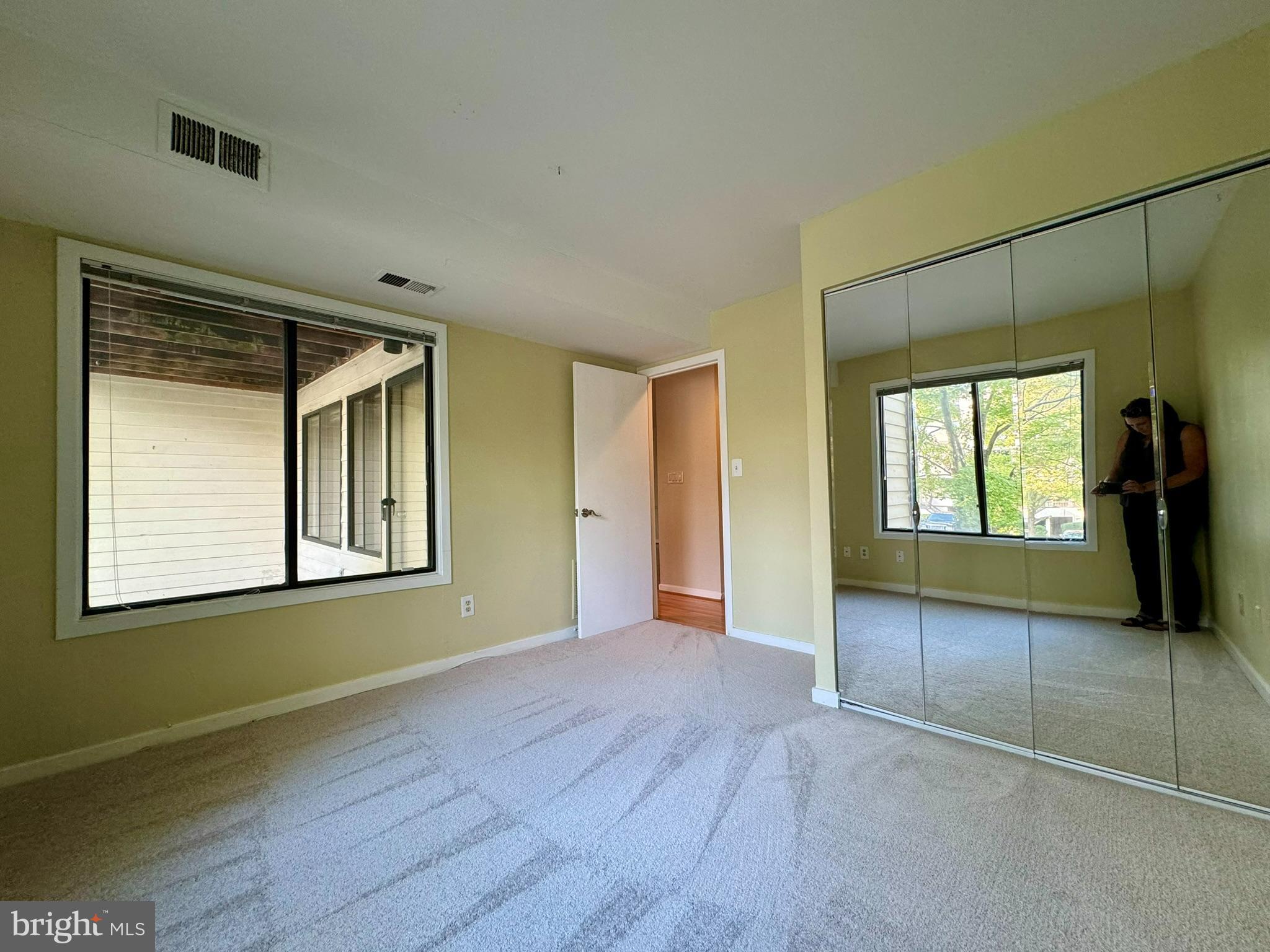 CHRISTOPHER COURT - Residential