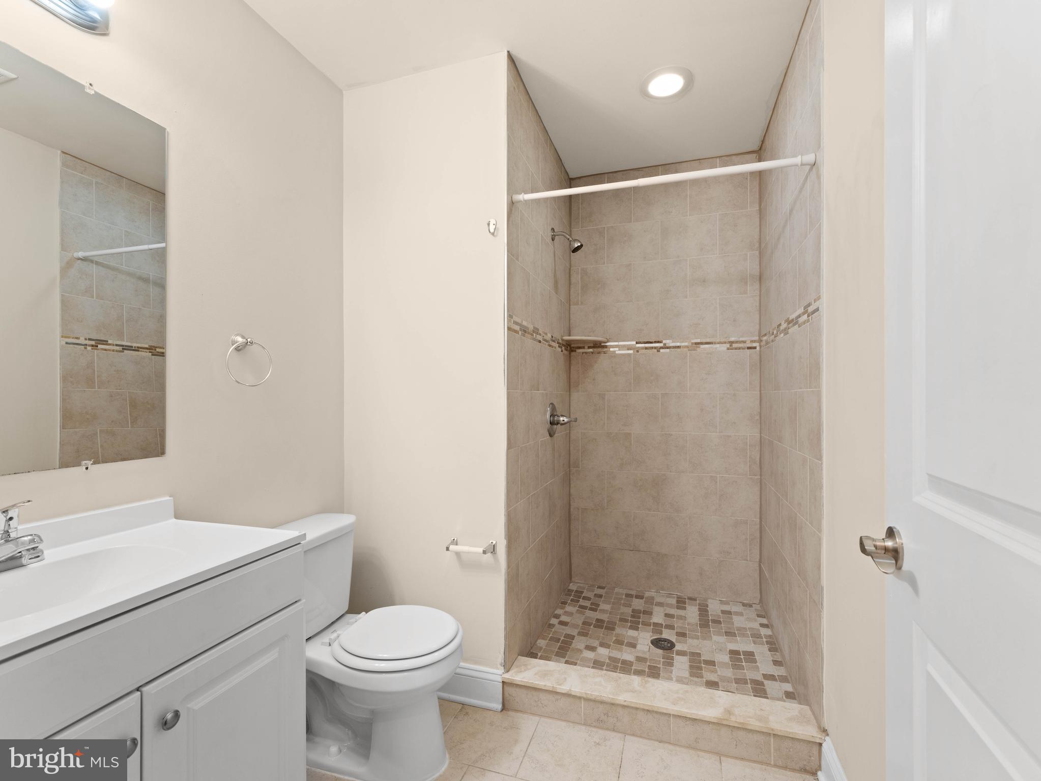 NORTH CENTRAL - Residential Lease