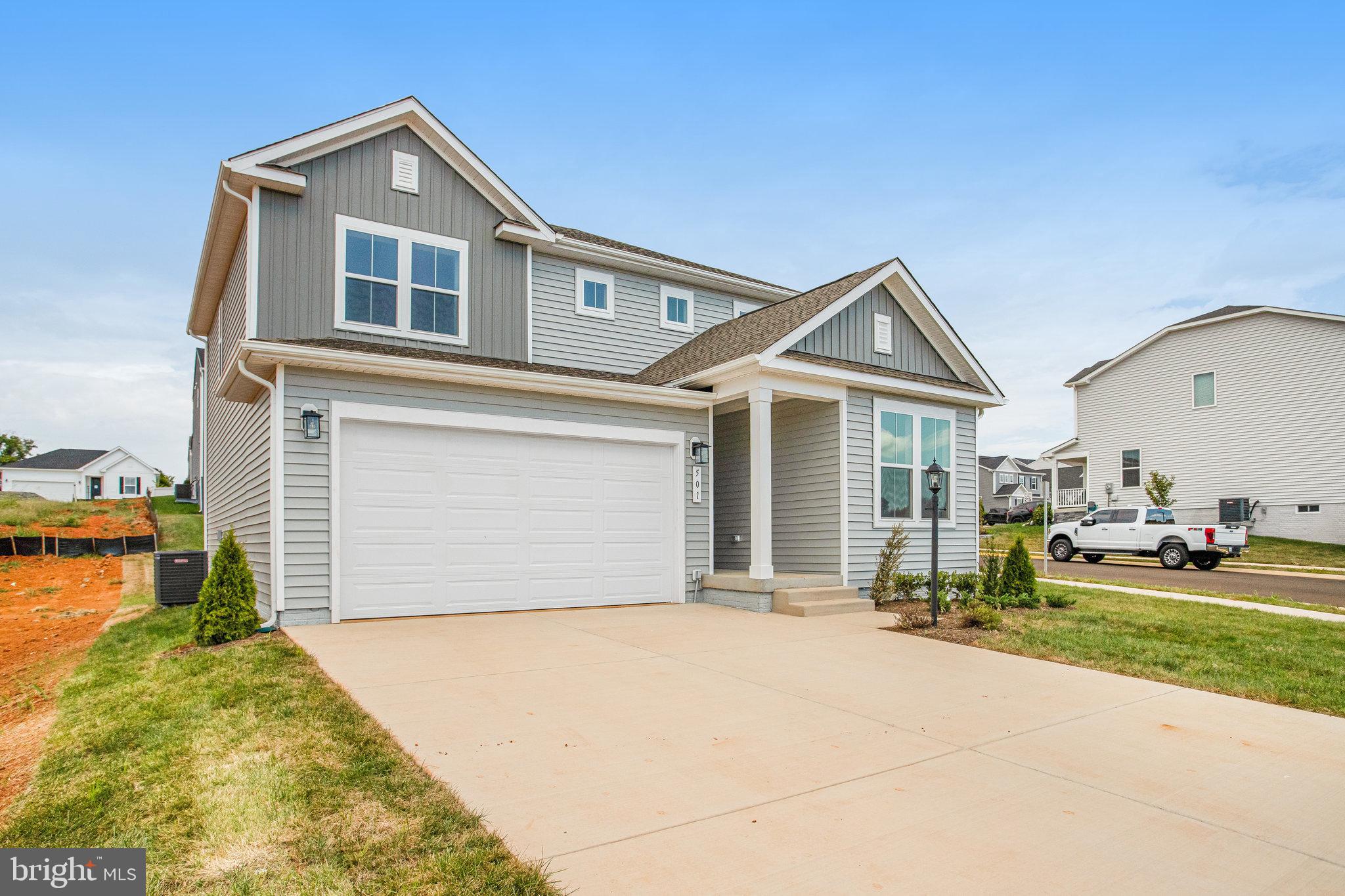 ROUND HILL MEADOWS - Residential