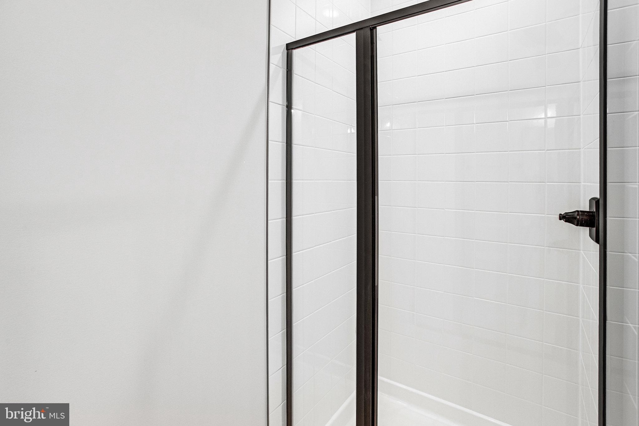 ROUND HILL MEADOWS - Residential