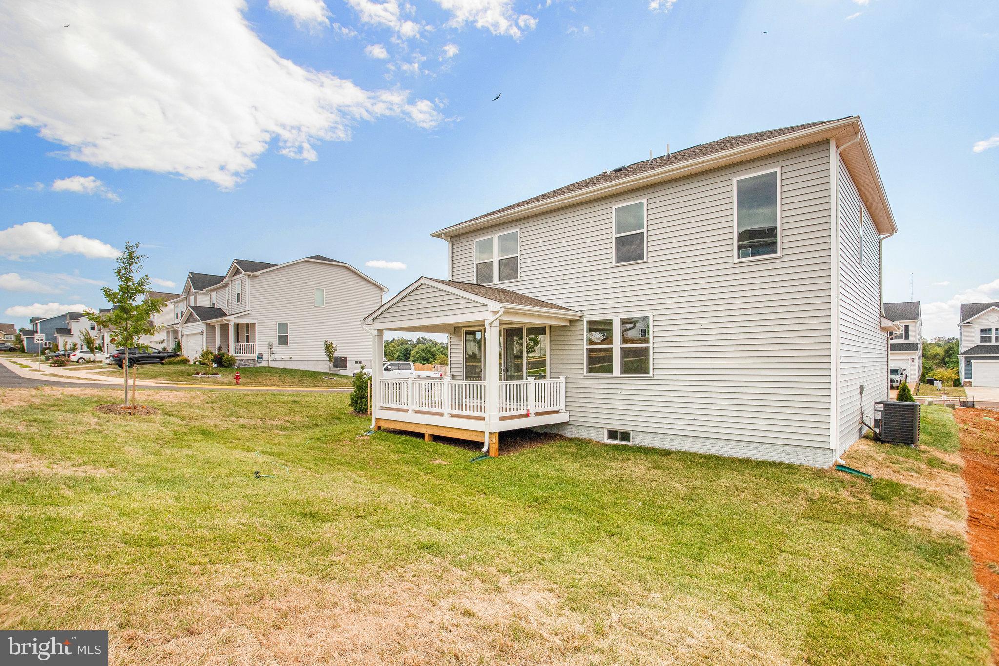 ROUND HILL MEADOWS - Residential