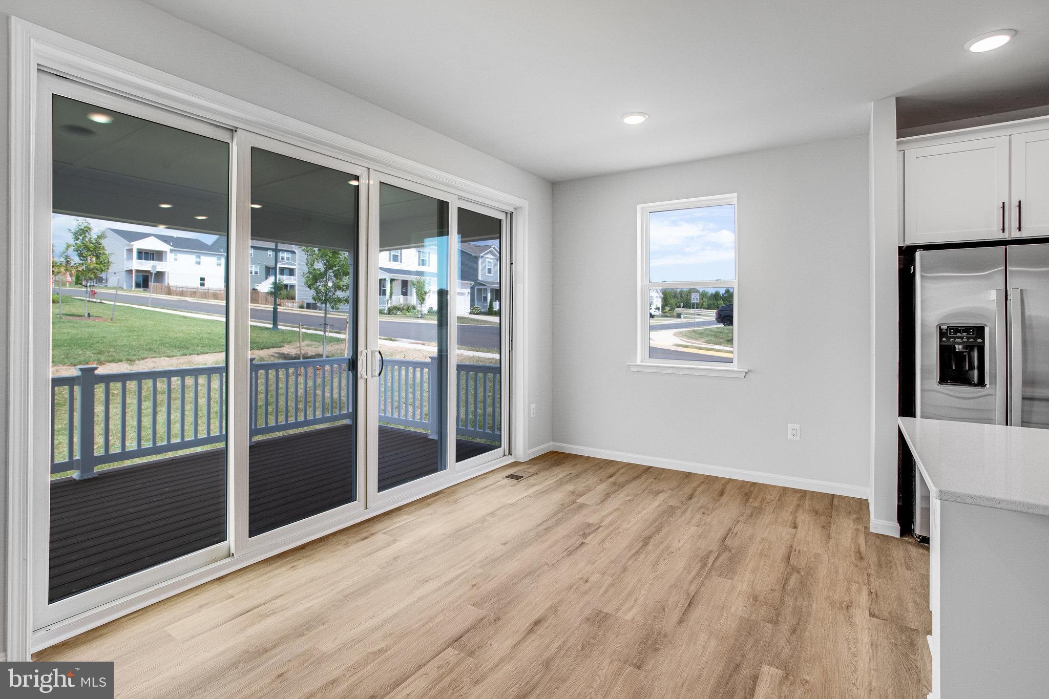 ROUND HILL MEADOWS - Residential